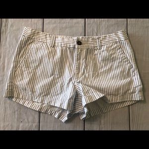 Uniqlo women’s striped shorts size 12